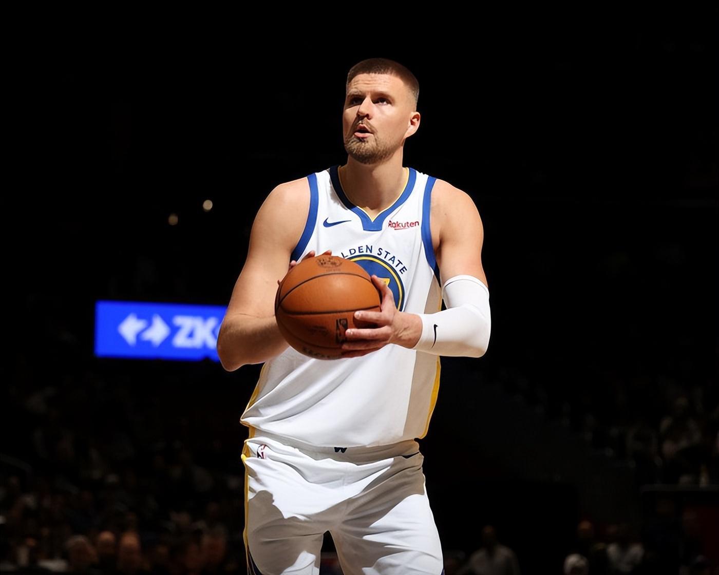 8868体育官方入口-打一场就休一场！NBA“第一玻璃人”，31岁了还敢要价1.2亿大合同